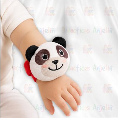 Sonajero de muñeca para bebé con diseño de panda, juguete sensorial de tela suave ideal para estimulación temprana y desarrollo auditivo.
