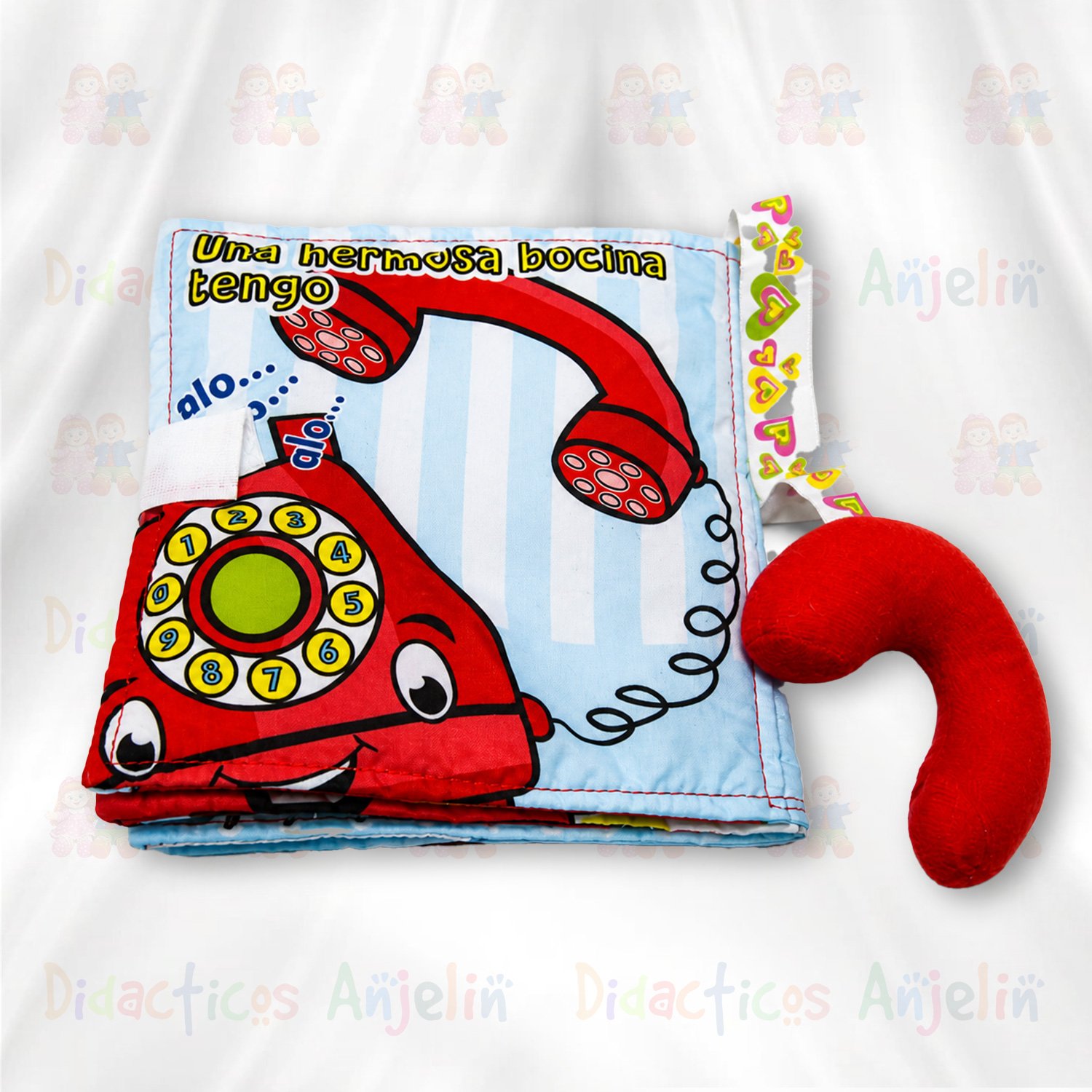 Libro de tela interactivo para bebés con teléfono desmontable, actividad sensorial y juego educativo que estimula el aprendizaje y la motricidad.