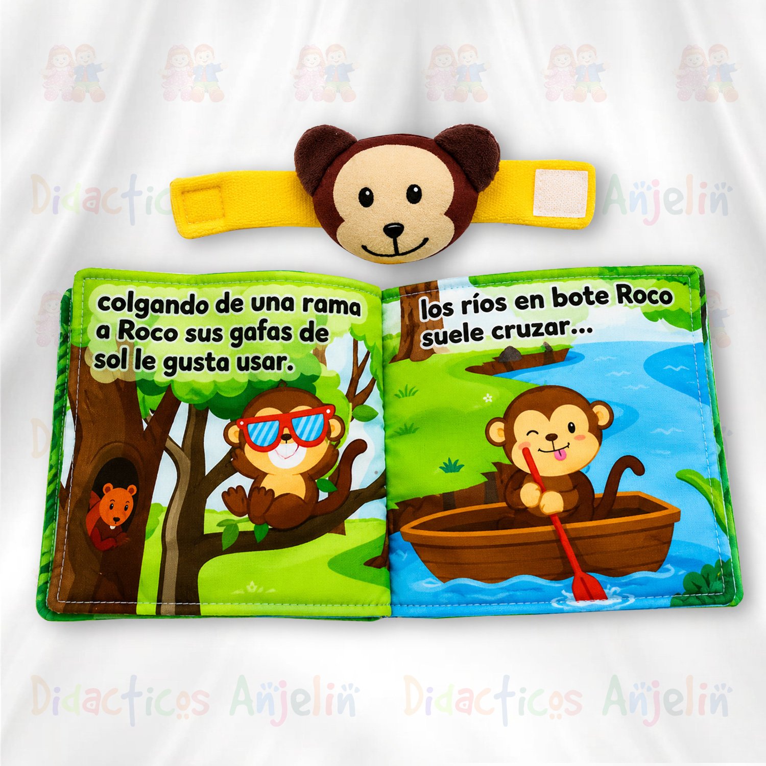 Libro educativo de tela con escenas de aventura de un mono usando gafas y navegando en bote, diseñado para estimular el lenguaje, la creatividad y el reconocimiento de acciones.
