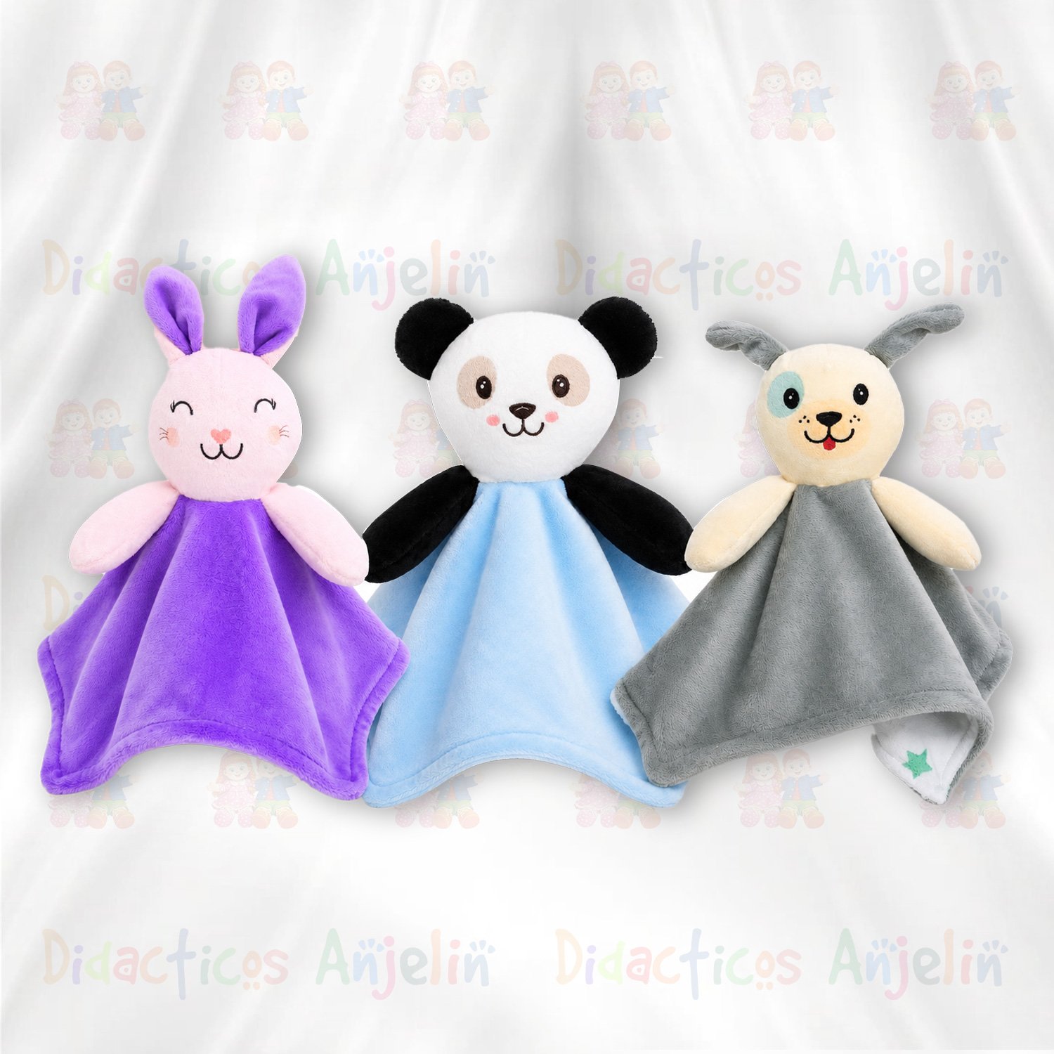 Set de mantas de apego para bebés elaboradas en tela ultra suave y acolchada, ideales para brindar compañía, confort y estimulación sensorial durante los primeros meses de vida. Incluye tres diseños tiernos de animales: conejo, panda y perrito. Cada manta está confeccionada con materiales suaves al tacto y tamaño ideal para las manos pequeñas del bebé. Perfectas para acompañar rutinas de sueño, descanso, juego y estimulación temprana. Ideales como regalo para recién nacidos, baby shower o uso diario.