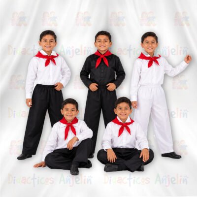 Colección de trajes típicos colombianos infantiles para niño, inspirados en diferentes bailes tradicionales de Colombia como Guabino, Joropo, San Juanero y Cumbia. El set incluye diversas combinaciones de camisas, pantalones y pañoletas en colores representativos de cada danza folclórica. Perfectos para presentaciones escolares, eventos culturales, festivales folclóricos y actividades pedagógicas. Elaborados con telas suaves y cómodas que brindan libertad de movimiento y un acabado llamativo ideal para escenario